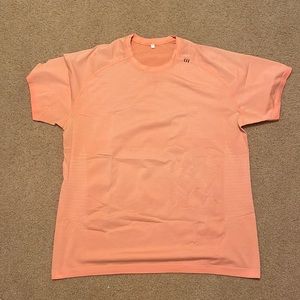 Lululemon t shirt